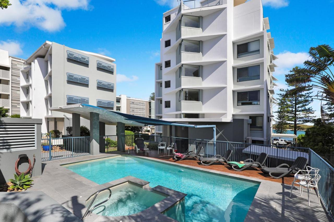 Cerulean Apartments กาเลาดรา ภายนอก รูปภาพ
