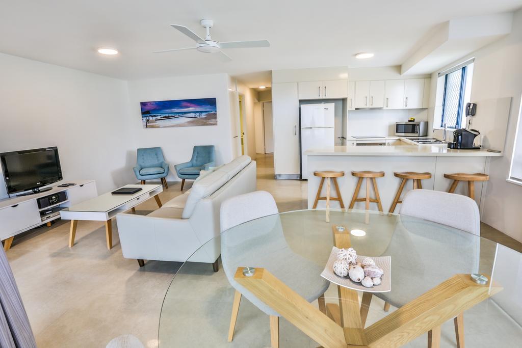 Cerulean Apartments กาเลาดรา ภายนอก รูปภาพ